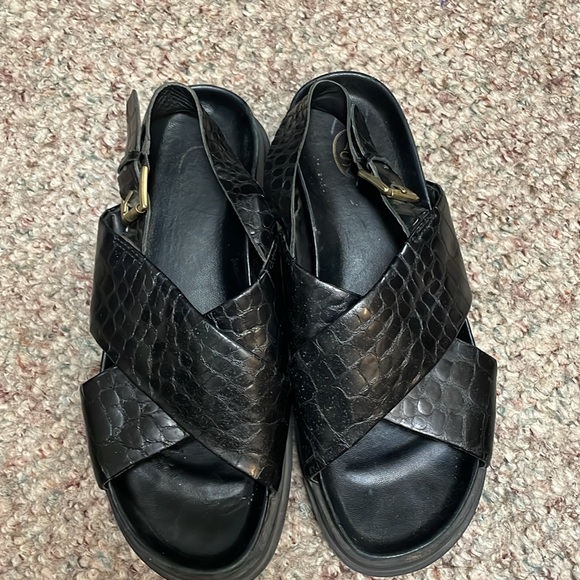 Ash Sue lug sole leather ankle strap sandals - Picture 2 of 9